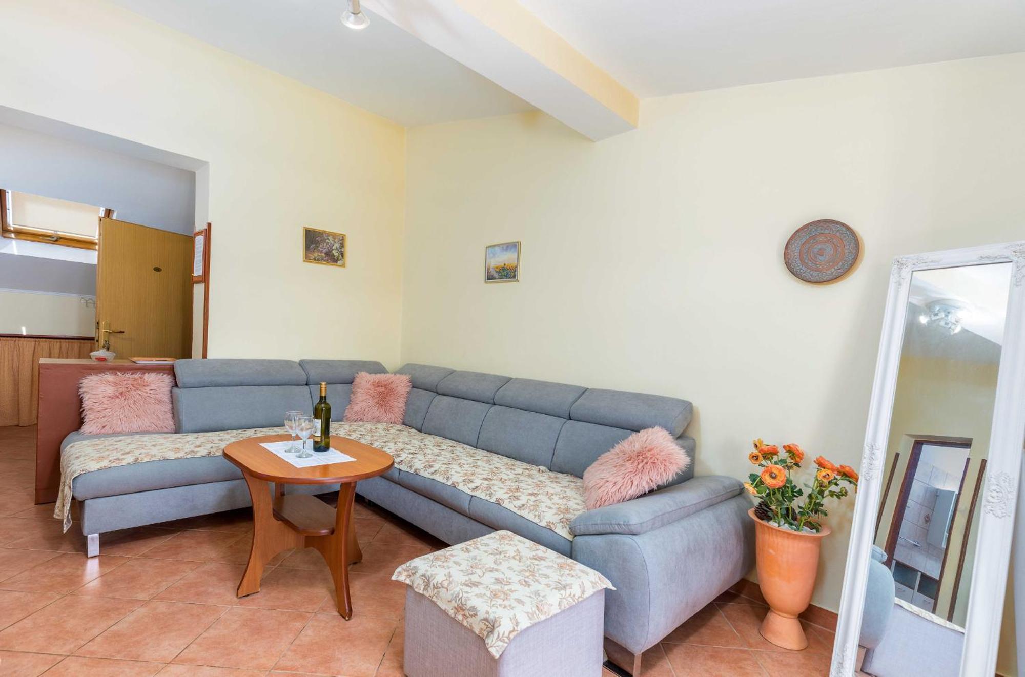 Villa Nada In Fazana - Near The Beach מראה חיצוני תמונה